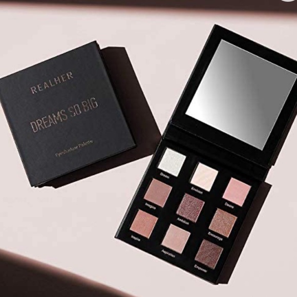 🌿 REALHER “DREAMS SO BIG" EYESHADOW PALETTE - Picture 8 of 11